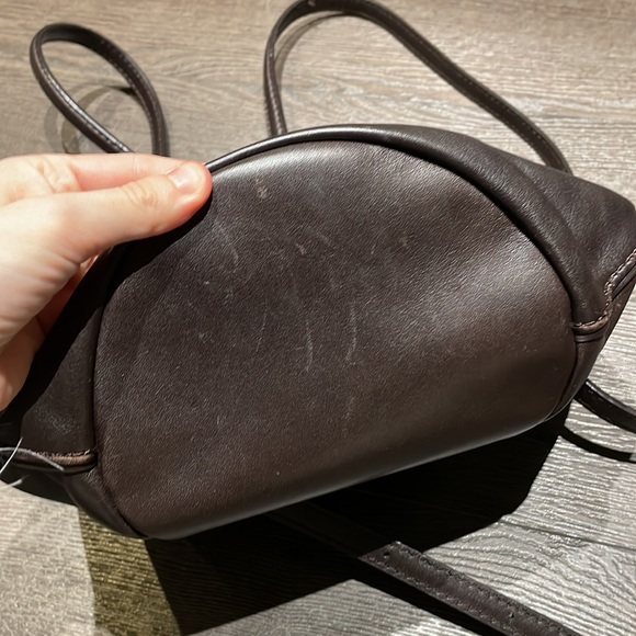 ARITZIA | Auxiliary Brown Leather Bucket Bag Backpack - Picture 3 of 15